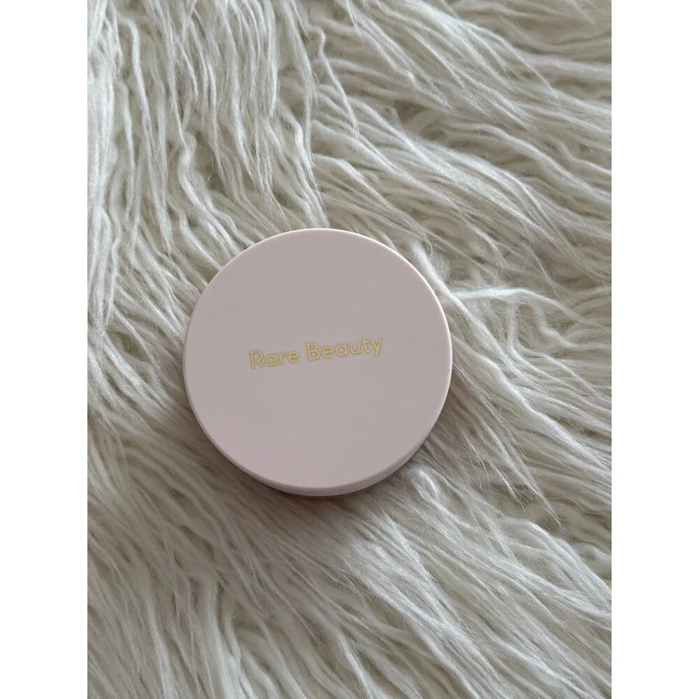 Rare Beauty Always an Optimist Soft Radiance Setting Powder Medium Deep